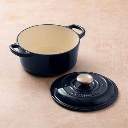 No. 8 Enamel Coated Dutch Oven